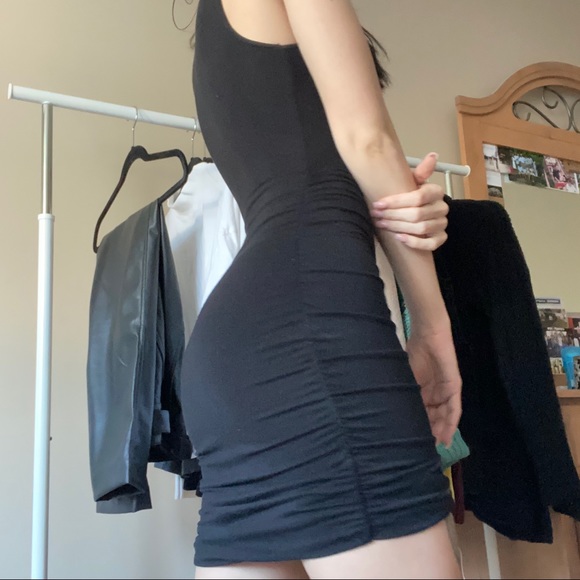 Deep V corset Little Black Dress - Picture 3 of 8